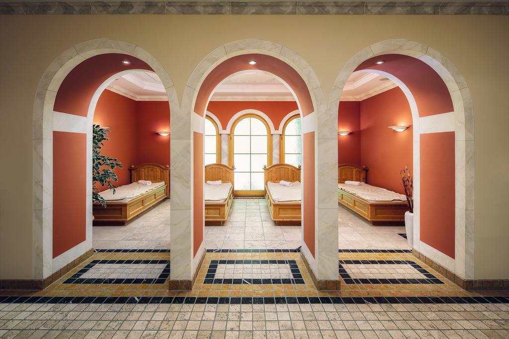 Wellnesshotel Engadin Samnaun Exterior foto