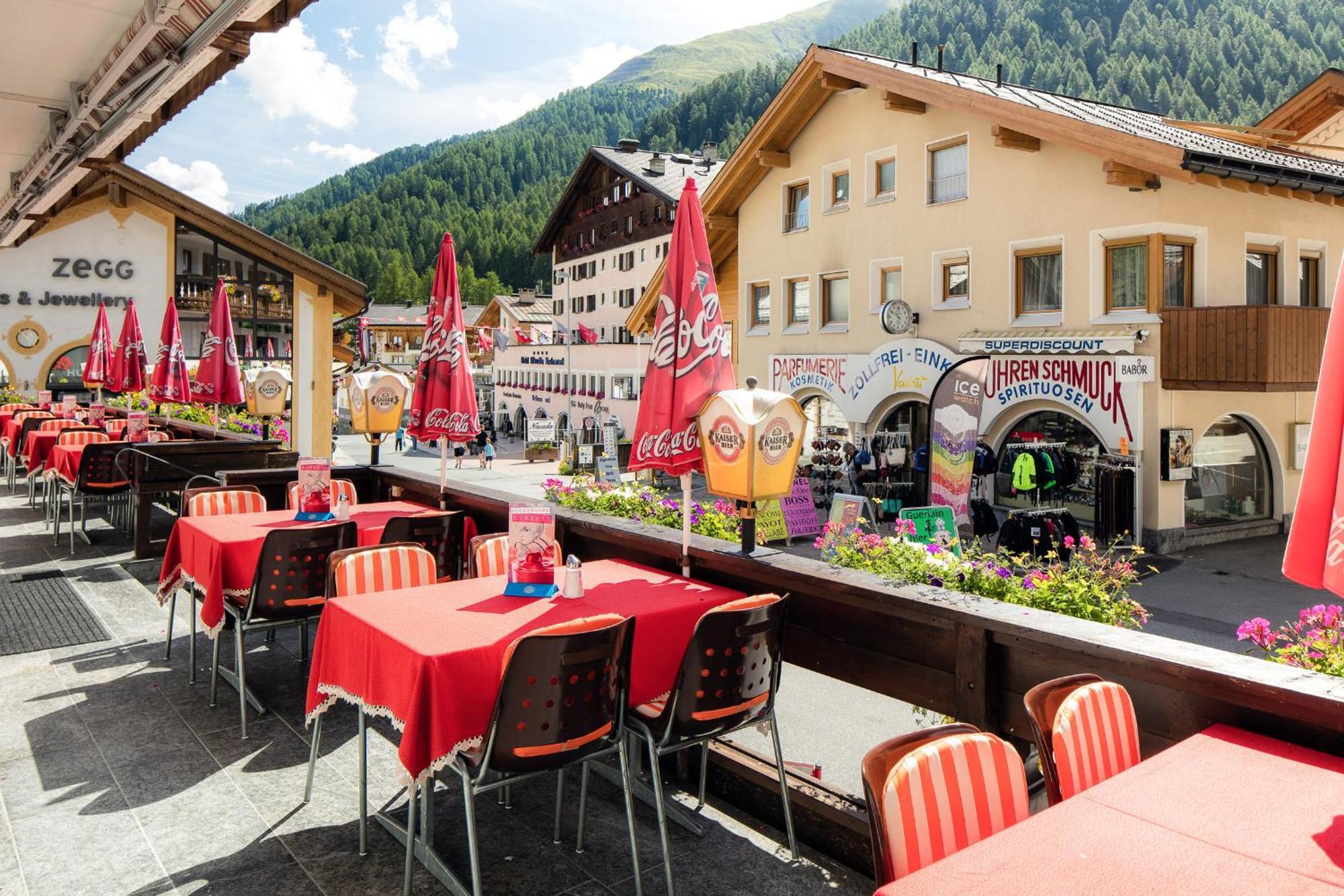 Wellnesshotel Engadin Samnaun Exterior foto