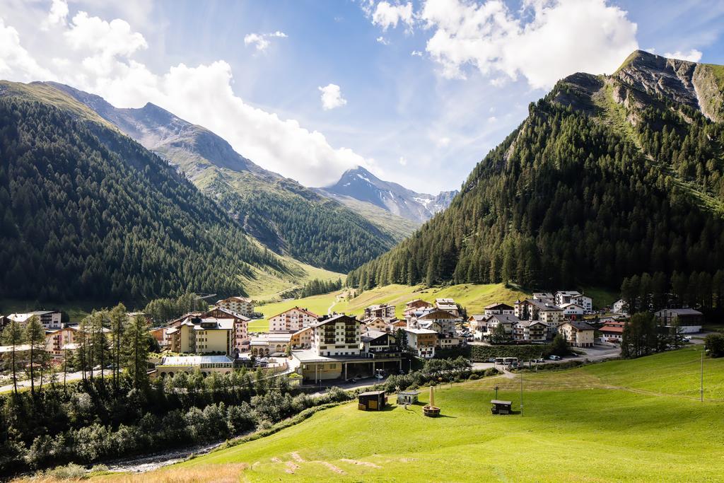 Wellnesshotel Engadin Samnaun Exterior foto